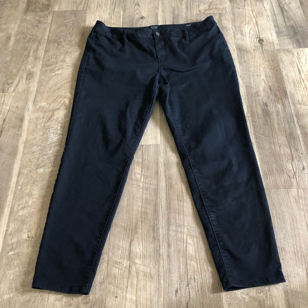 a.n.a Dark Wash Jeggings.